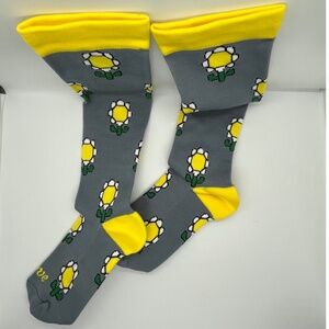 NWT | Clove Compression Socks Flower Power | Sz S